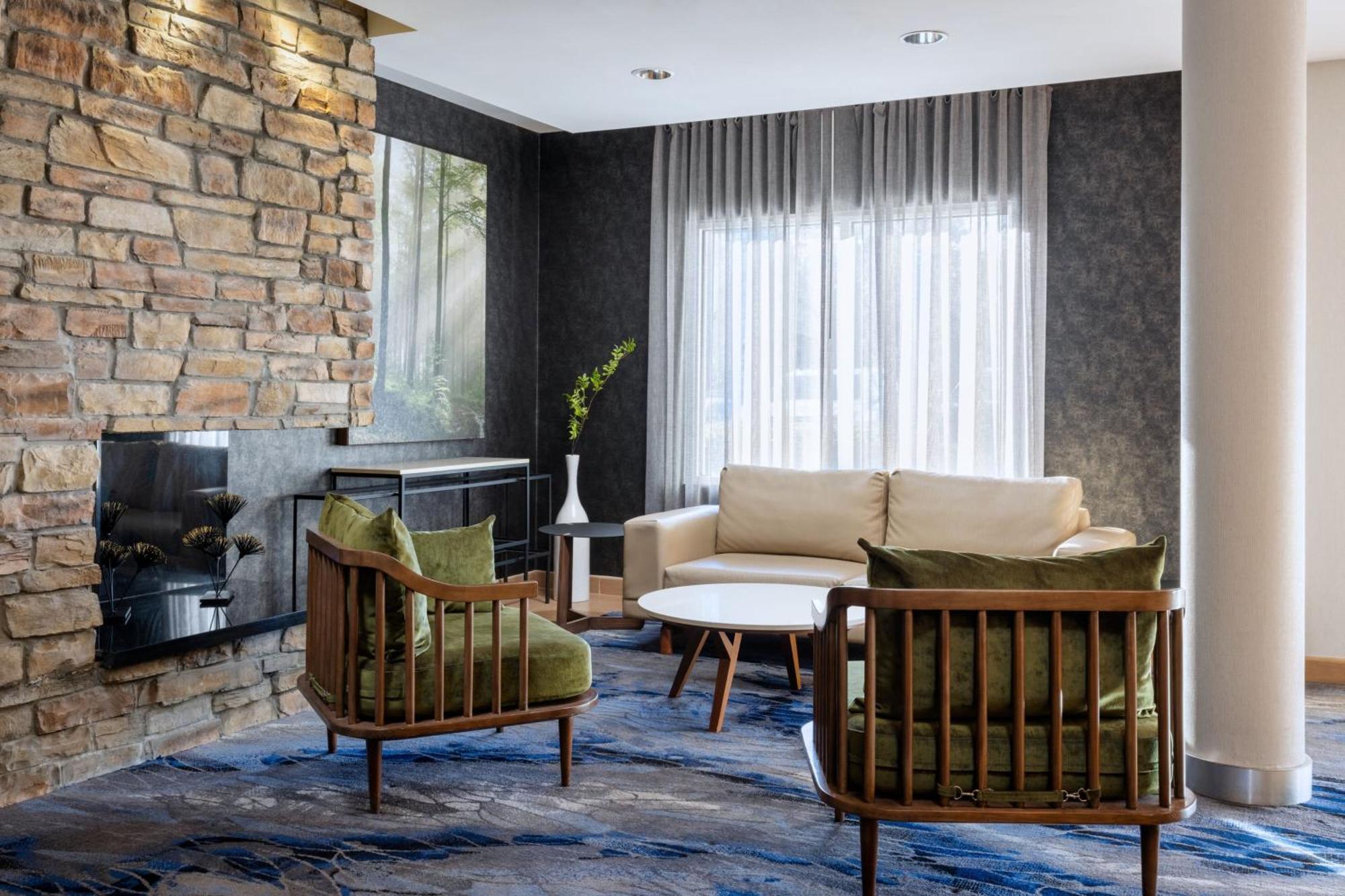 Fairfield & By Marriott Hotel