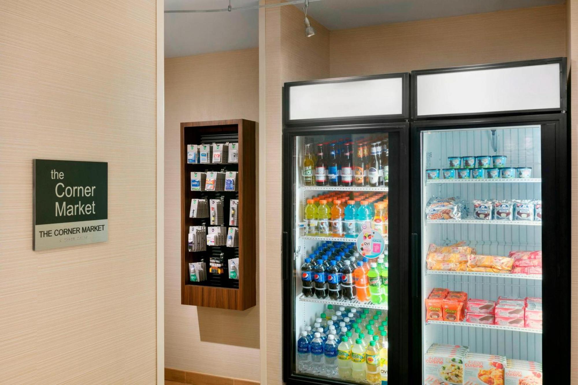 Fairfield & By Marriott 3* Smithfield