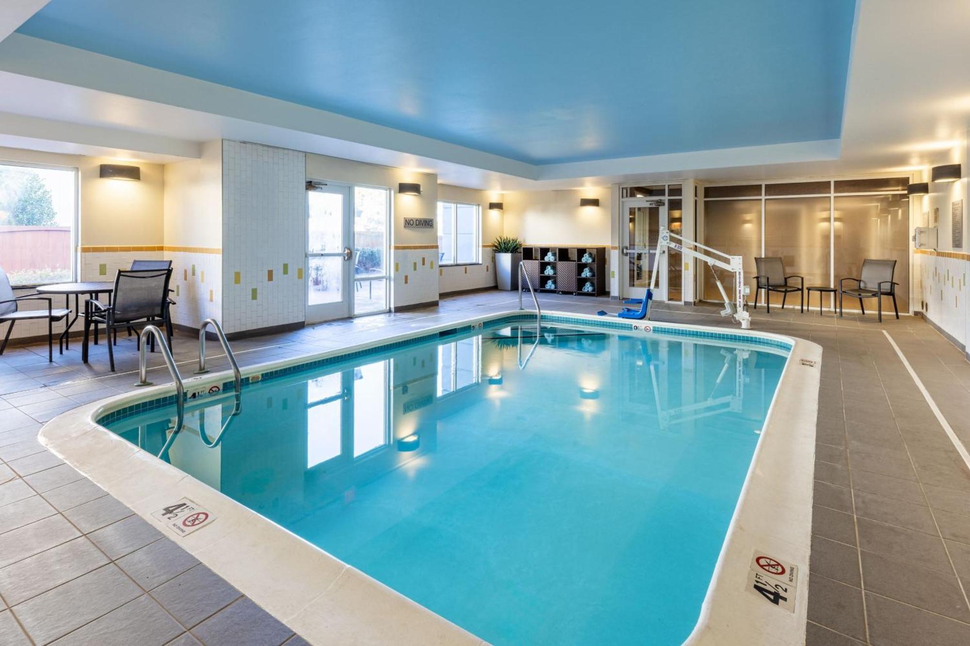 Fairfield & By Marriott Hotel 3*