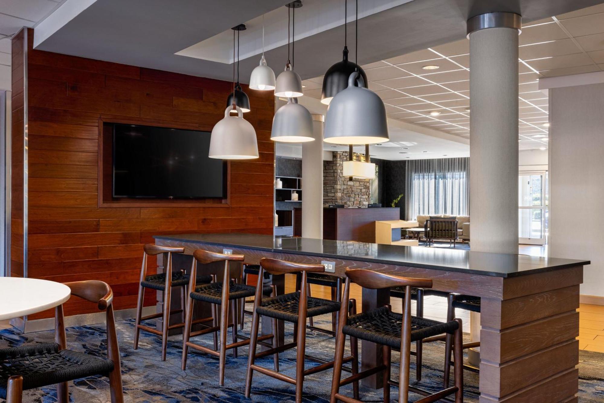 Fairfield & By Marriott 3*