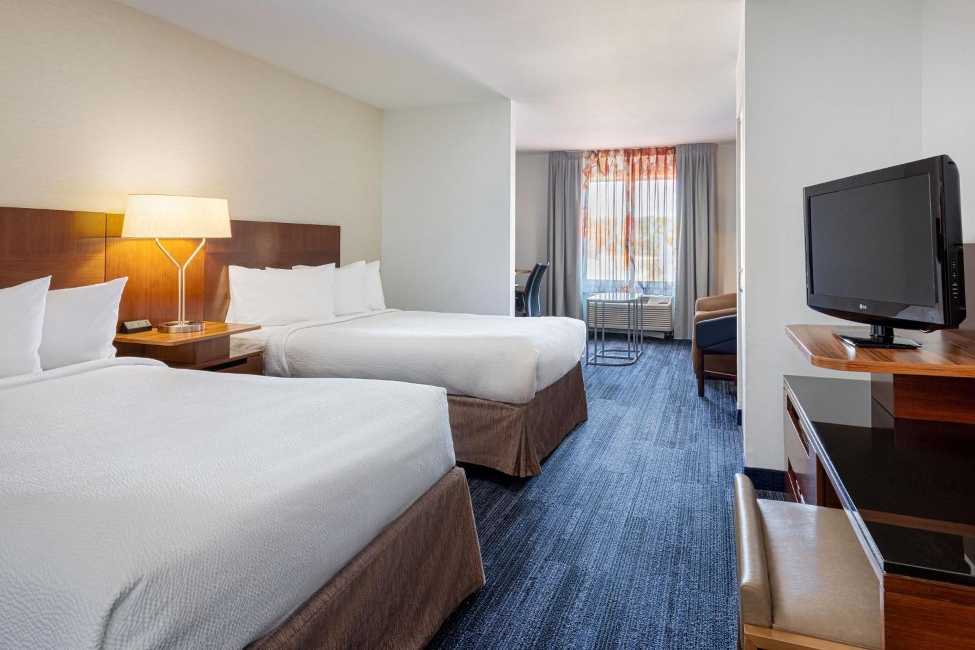 Fairfield & By Marriott