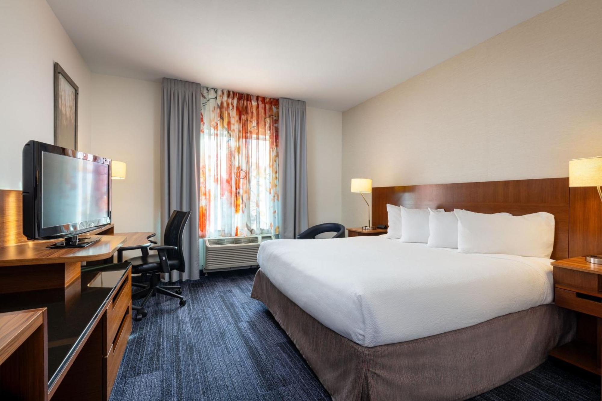 Hotel Fairfield & By Marriott