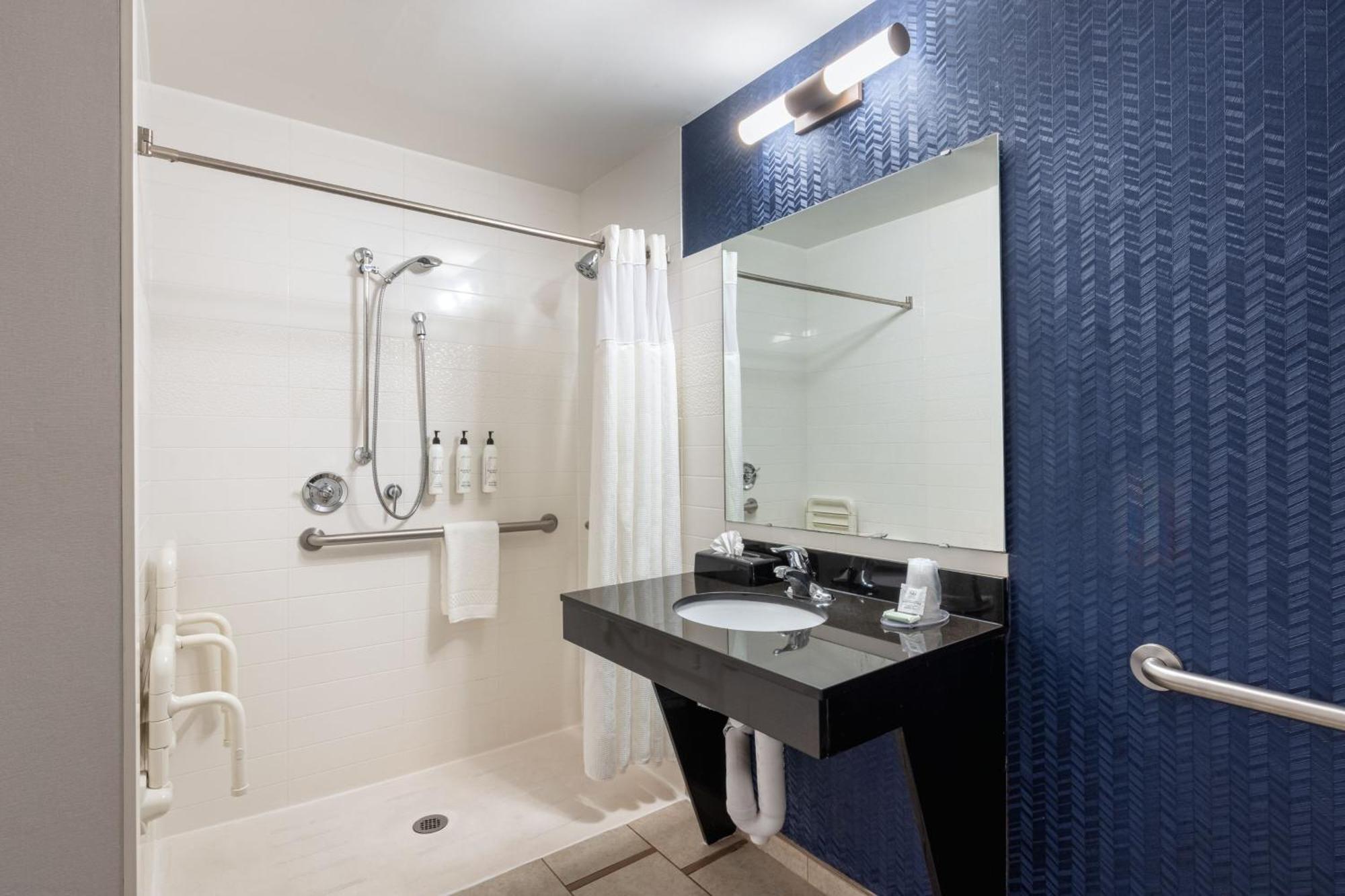 Hotel Fairfield & By Marriott Smithfield